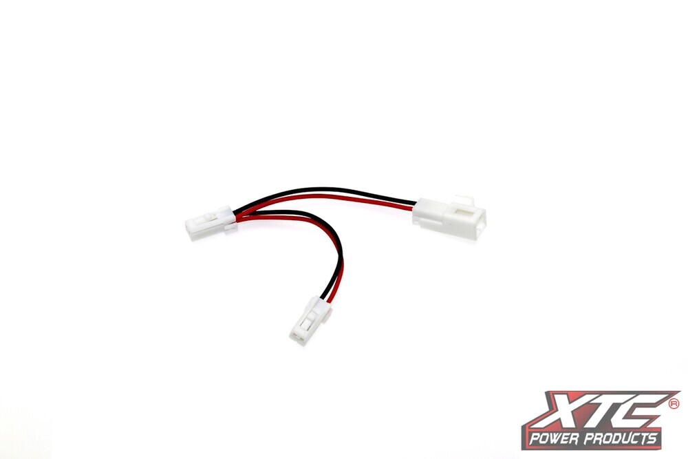 XTC Plug and Play Power Out with Aux Spliter CAN-AUX-SPLIT
