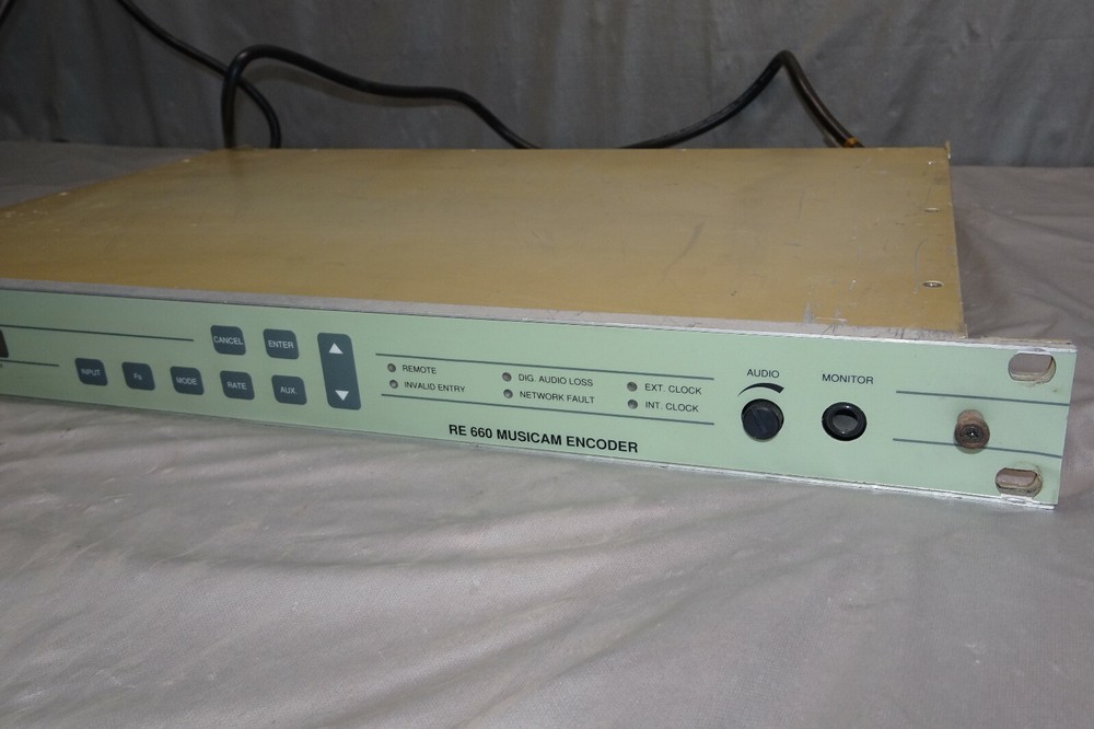 VINTAGE RE TECHNOLOGY AS RE 660 MUSICAM DECODER - DENMARK - PARTS
