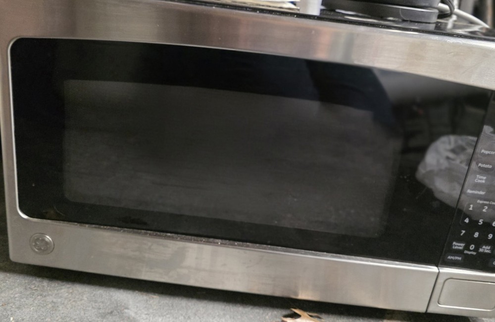 GE Profile 2.2 cu. ft. Countertop Microwave - Silver, (PES7227SLSS)