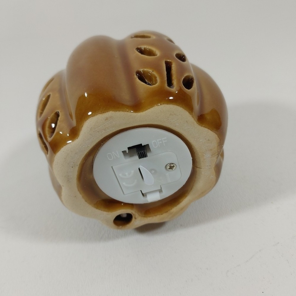 NEW LIGHTED LED CERAMIC PUMPKIN HOME TABLE DECOR Tree/Leaf Design