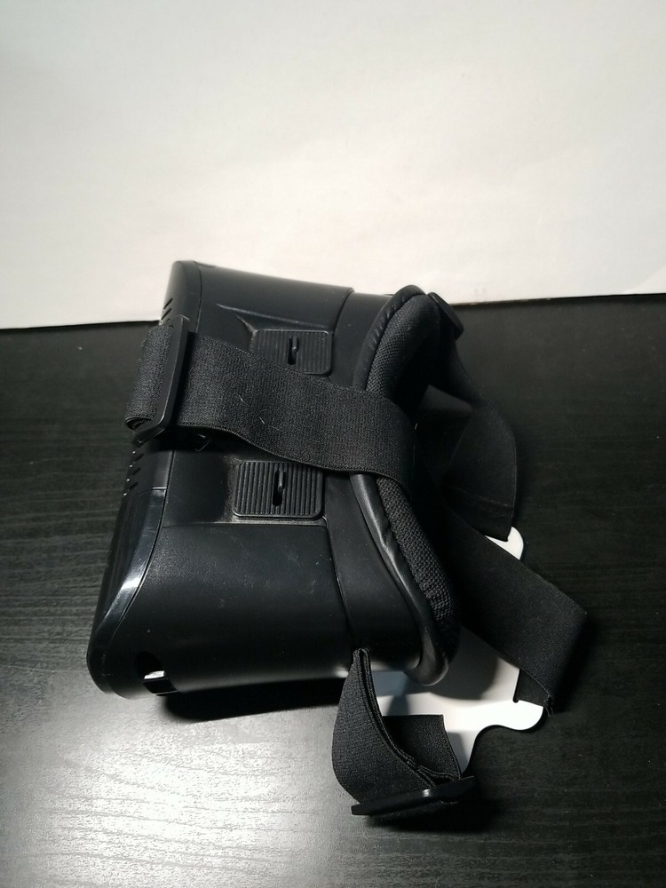 EVO VR (2016) Virtual Reality Headset Black compatible with Android or IOS WORKS