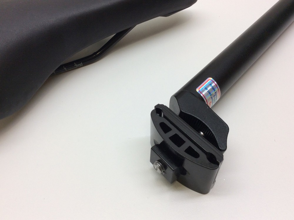 Chifa Seat Saddle Black plus Post