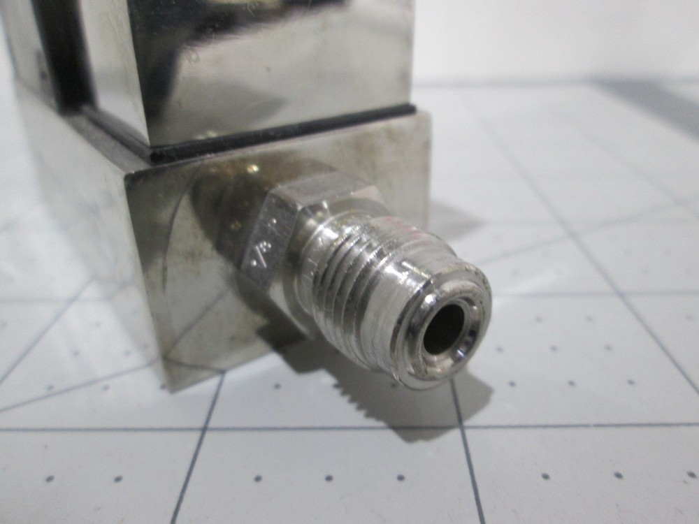 Unit, UFC-1000, Mass Flow Controller, SF6, 20 SCCM, Used