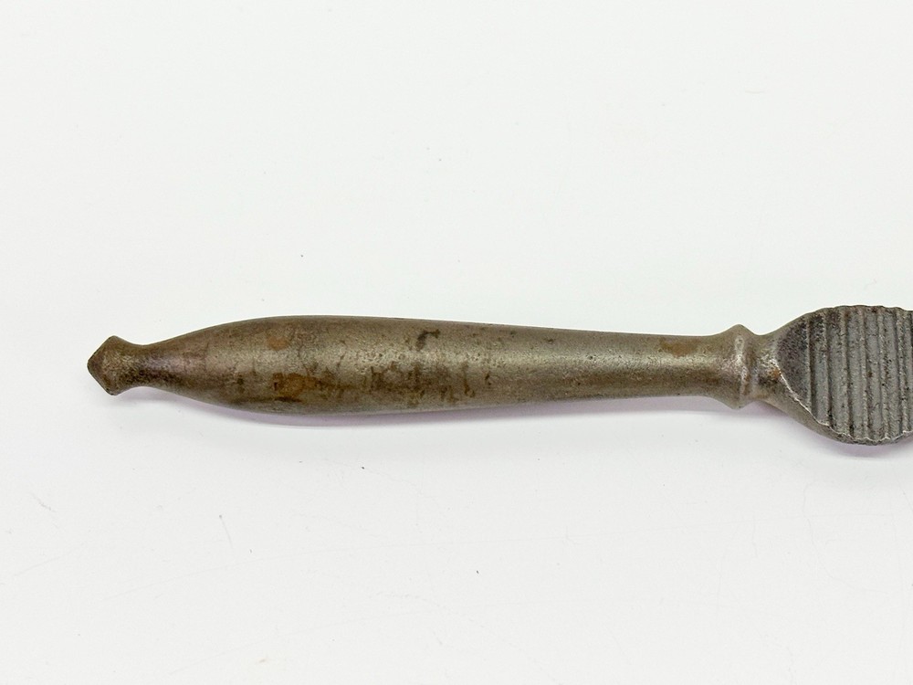 Antique Cast Iron Solid Nutcracker Heavy Duty Walnut Chestnut Lobster Cracker