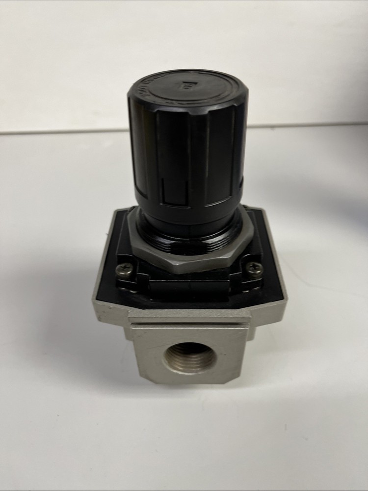 SMC NAR5000-N06 Pneumatic Regulator
