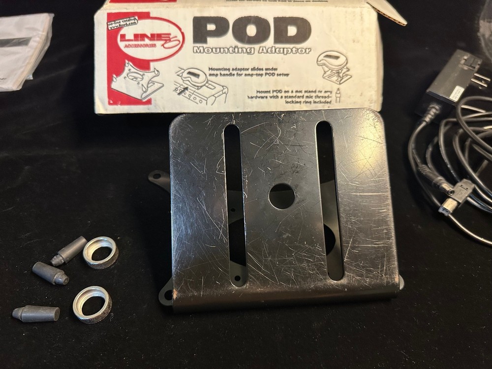 Line 6 POD HD Desktop (Bean) Multi effect Guitar Processor + Mounting Adapter