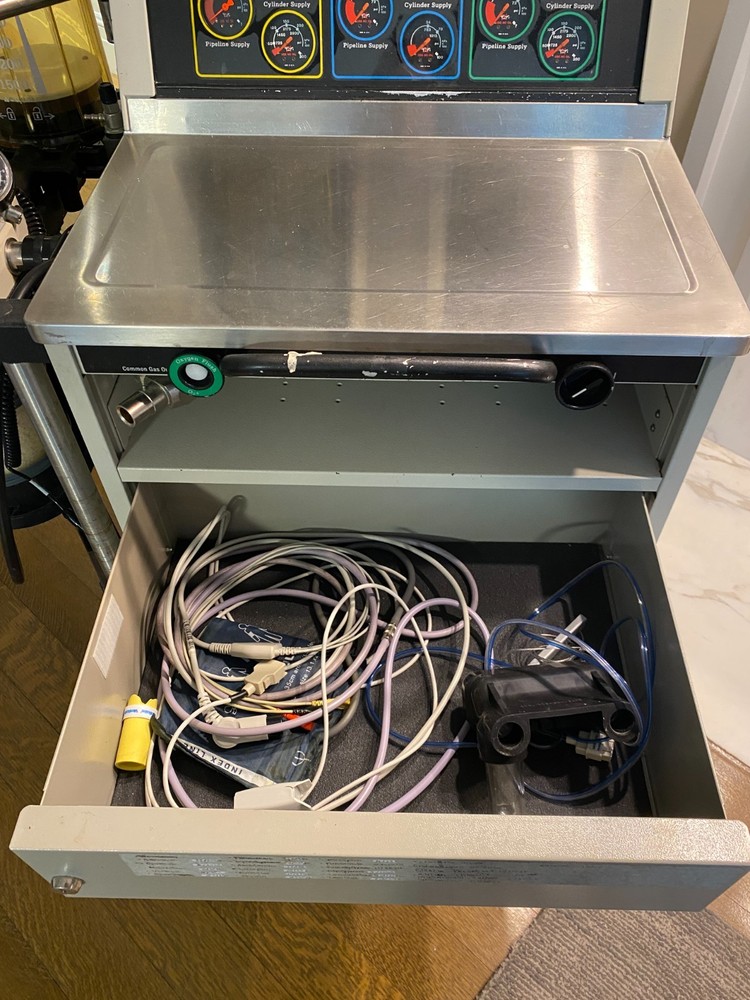OHMEDA EXCEL 210 SE Anesthesia Machine