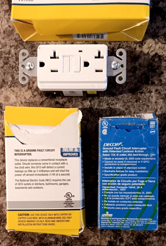 3-Pack GFCI Outlets 15 AMP White Smart Electrician
