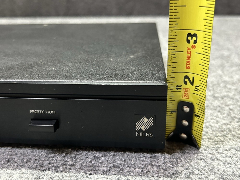 NILES SVL-4 SPEAKER SELECTION VOLUME CONTROL SYSTEM SPEAKER 1-4 AMPLIFIER