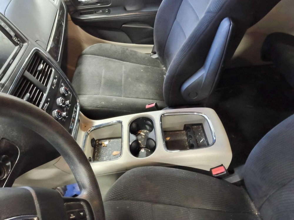 Used A/C Selector Switch fits: 2013 Dodge Caravan AC front dash mounted manual c