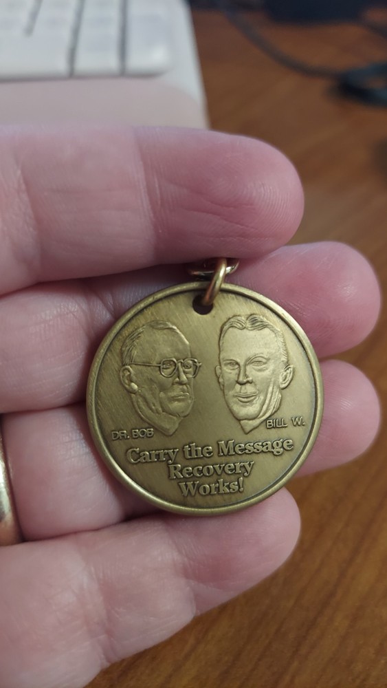Bronze Alcoholics Anonymous AA Keychain Medallion Token Coin Chip
