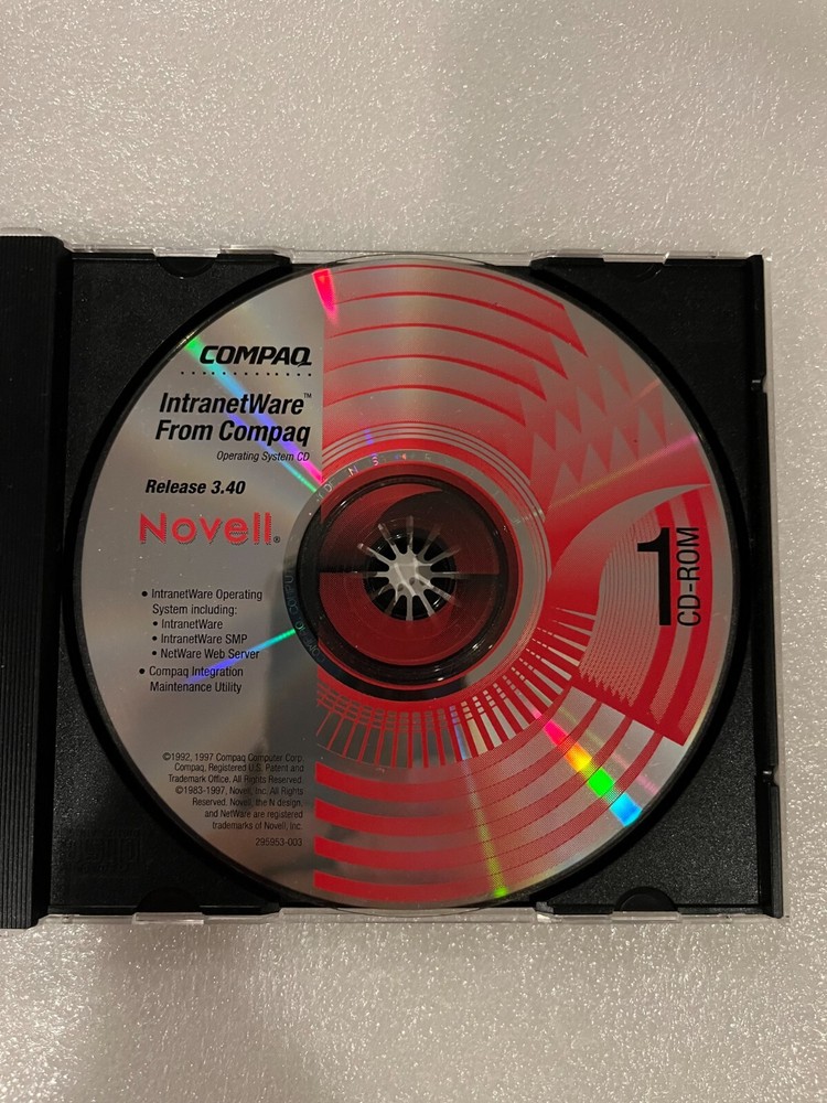 Compaq Novell IntranetWare Operting System 3-Disc Set