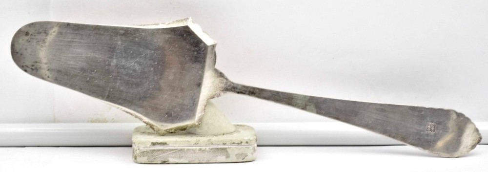 Vintage Signed DIJ 800 Silver Repousse handle Pie Server serving flat wide blade