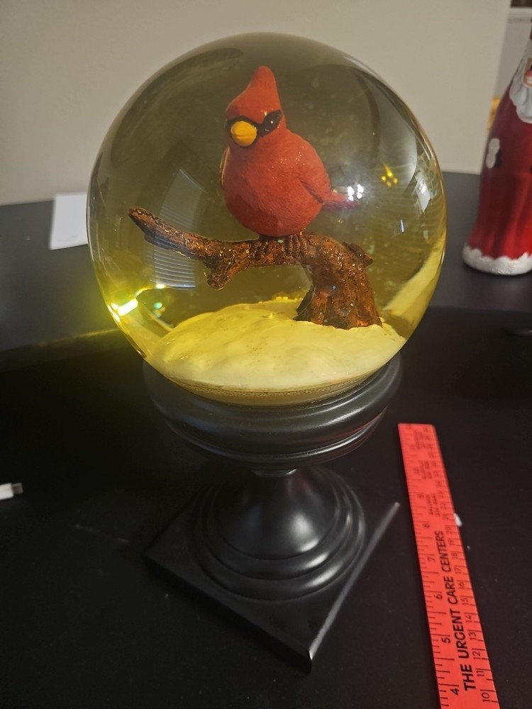 December Home Waterglobe Key 710
