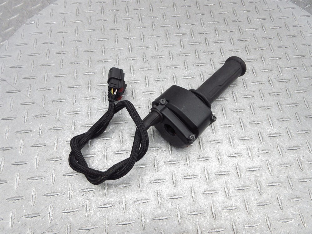 2022 Can-Am Ryker 900 Right Handlebar Switch Throttle Control Cable Grip