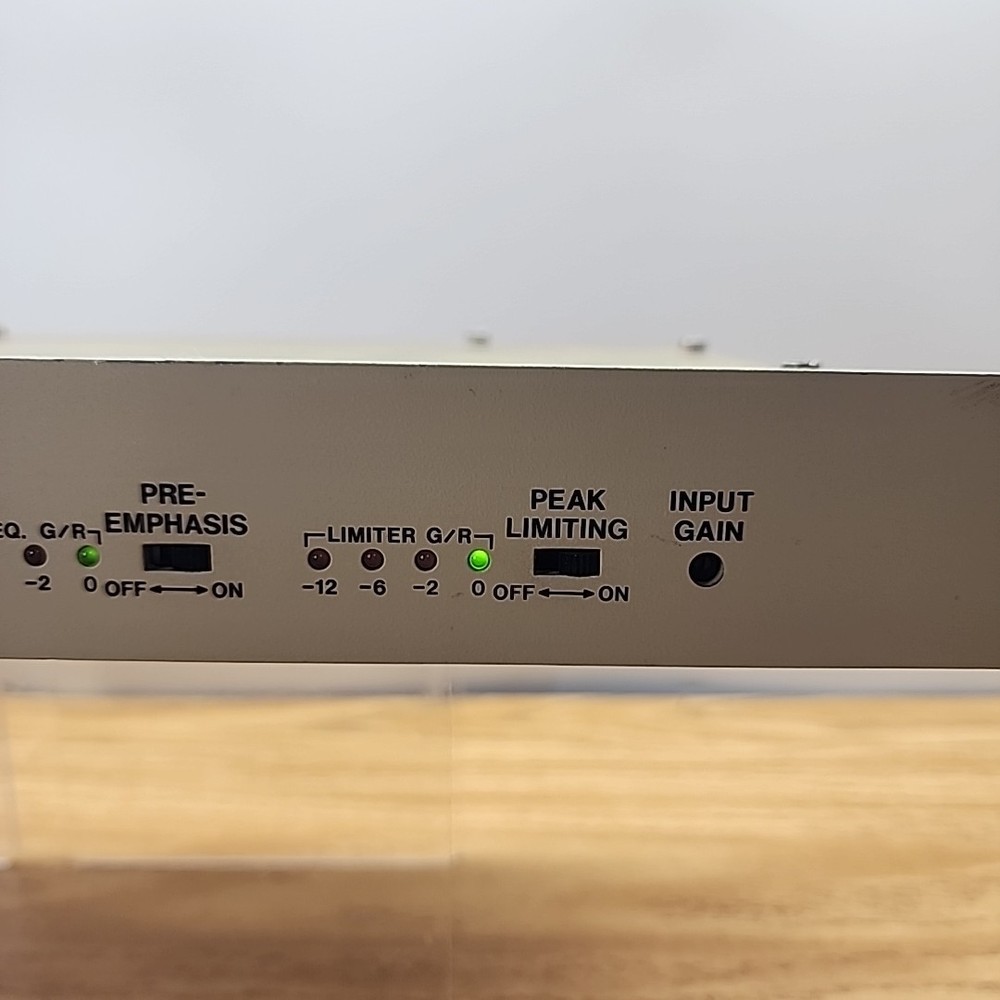 Inovonics 222 AM NRSC Broadcast Audio Processor