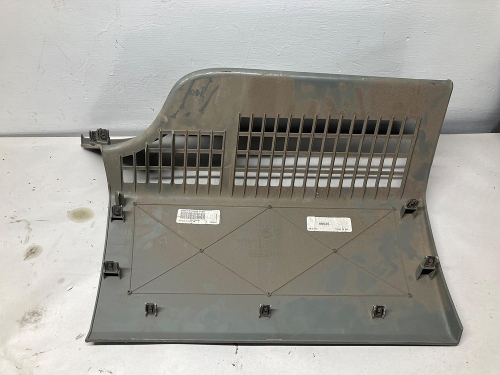 2012-2027 Kenworth T680 KICK Dash Panel - Used