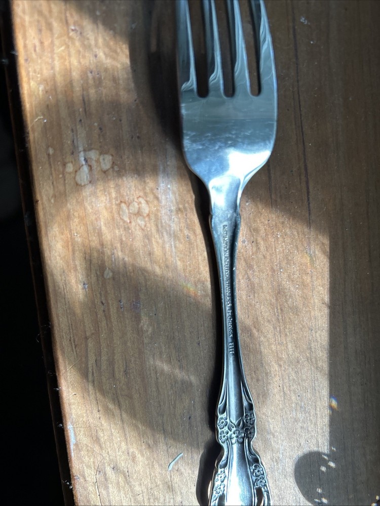 Oneida RAPHAEL Distinction Deluxe Stainless Flatware 7 Piece Place Setting