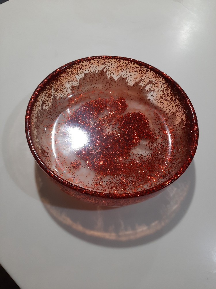 Handmade bowl 8 x 2in- epoxy resin