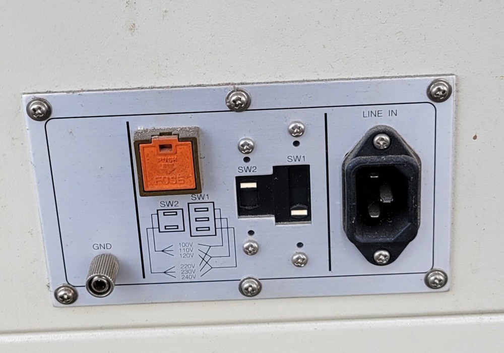 Mitutoyo PH-3500 Profile Projector