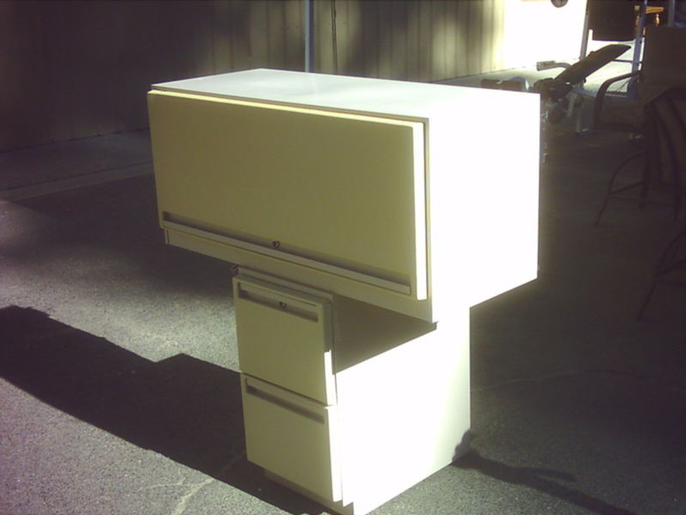 ARTEC OVERHEAD STORAGE BINS WITH TASK LIGHTS 42"/48" CA