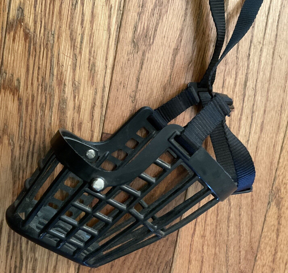 Dog Muzzle Black Medium Snout NO. 695 Made in Taiwan Bite/ Control / Walking