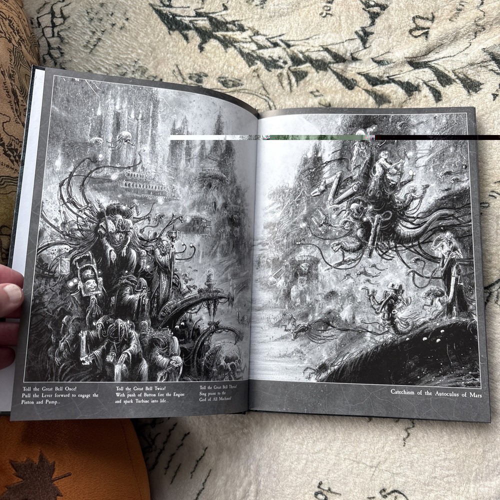 Warhammer 40K Core Rulebook 4th Edition Hardback (2004) Good condition.