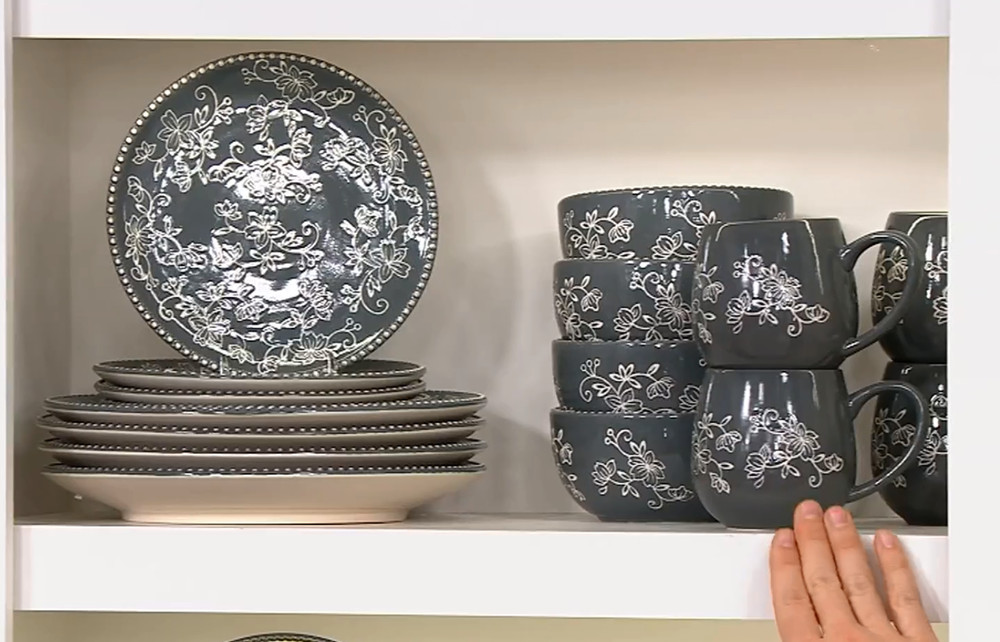 Temp-tations 16-Pc Essential Dinnerware Set, Plates,Mugs ROMANCE H221016