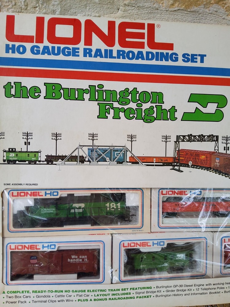 Lionel HO Gauge Railroading Set Electric