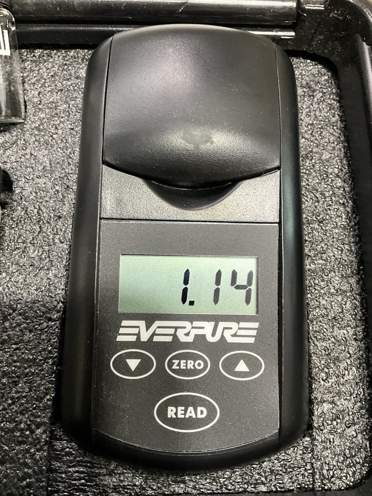 EVERPURE MODEL 1200 DIGITAL BROMINE ANALYZER KIT POWERS ON