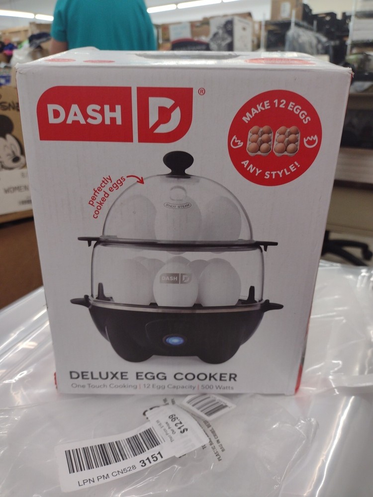 Dash Deluxe Egg Cooker 12 Egg Capacity 500 Watts