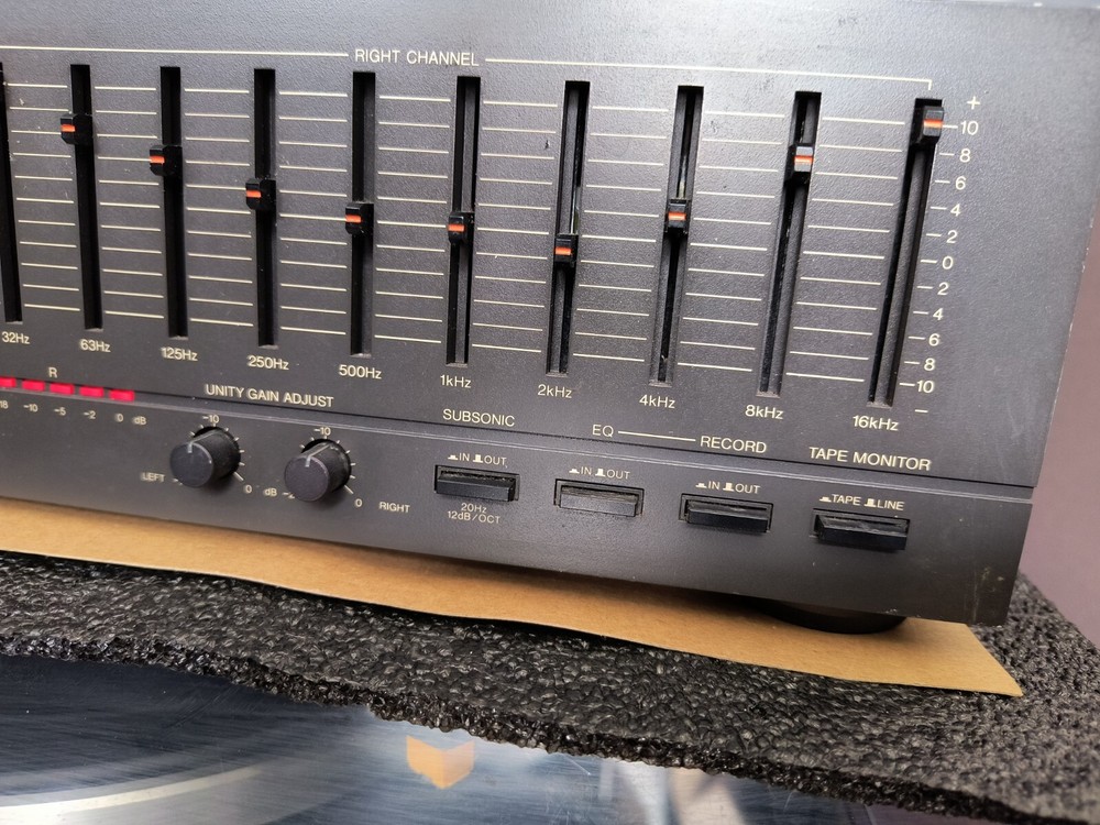 Vector Research VQ-100 Stereo 10-Band Graphic Equalizer