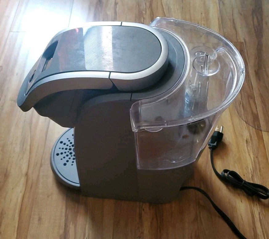 Keurig 2.0 Coffee Maker Model K200 Plus K Cup Grey