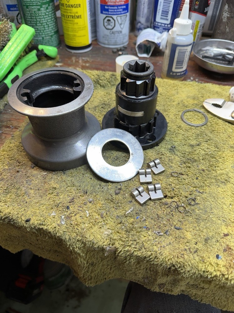 Lewmar 6 Winches