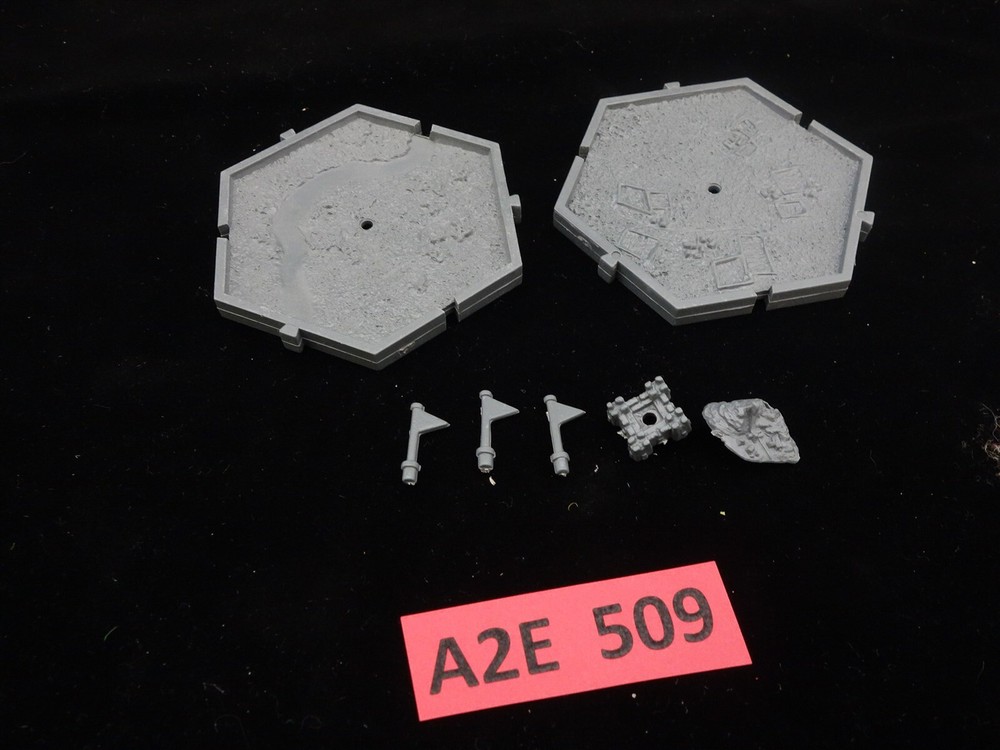 Warhammer Fantasy "Oldhammer" - 2 Mighty Empire Tiles w/ bits (oop plastic)
