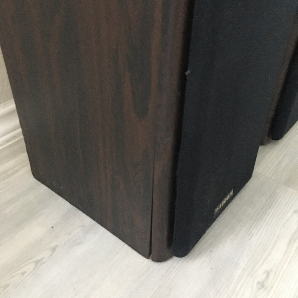 Vintage Fisher 2 Way Speaker System D2 - Untested