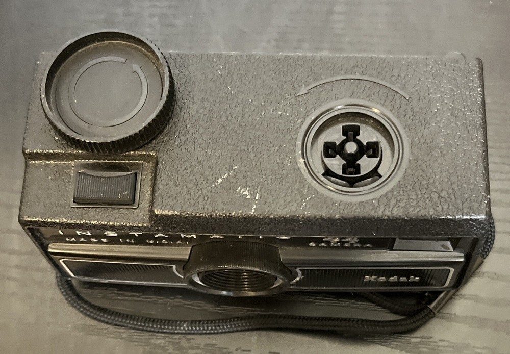 Vintage Kodak Instamatic 44 Camera *Untested*. “C1“