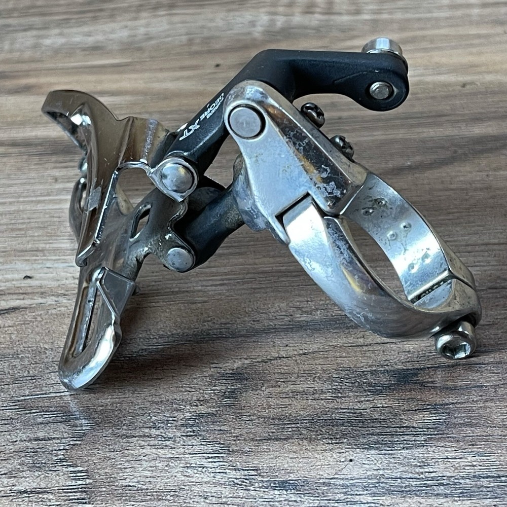Low Mileage Shimano Deore XT FD-M737 31.8 Front Derailleur Bottom Pull