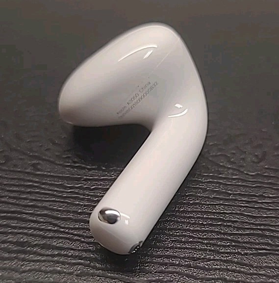 Apple AirPod 4 Replacement Right Side Only - A3050