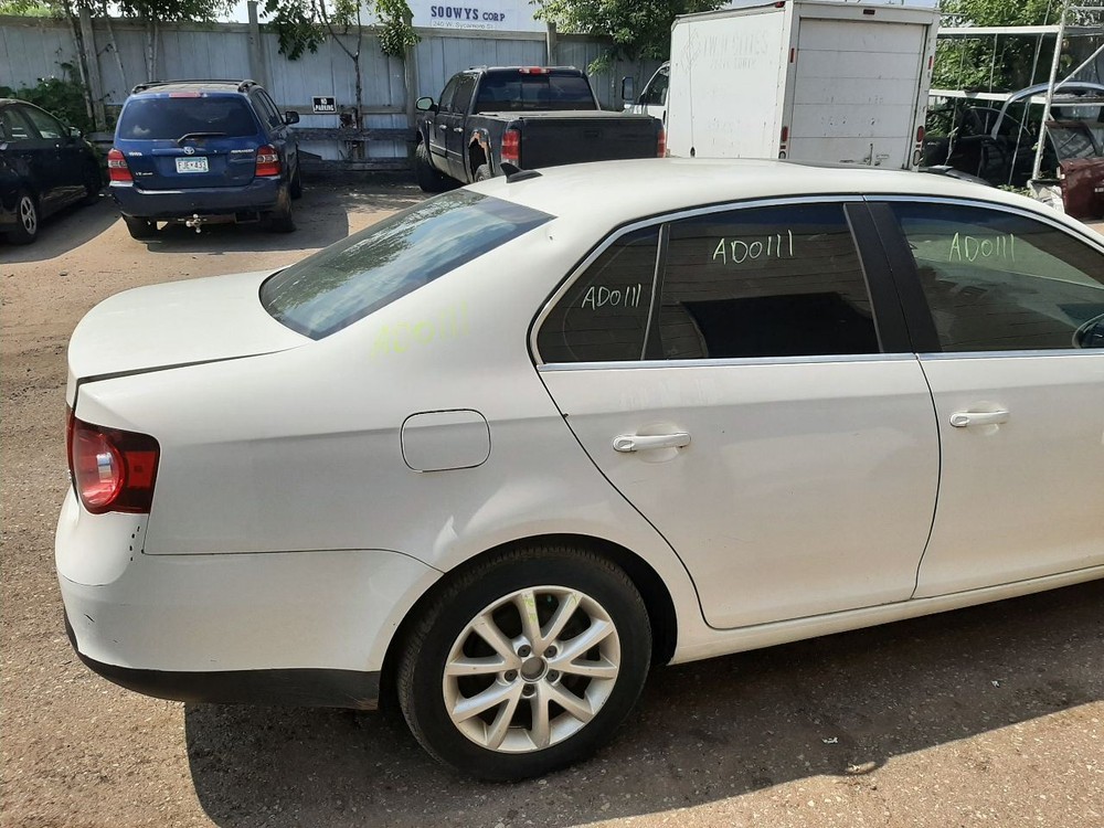 JETTA 2010 Headrest 1042989