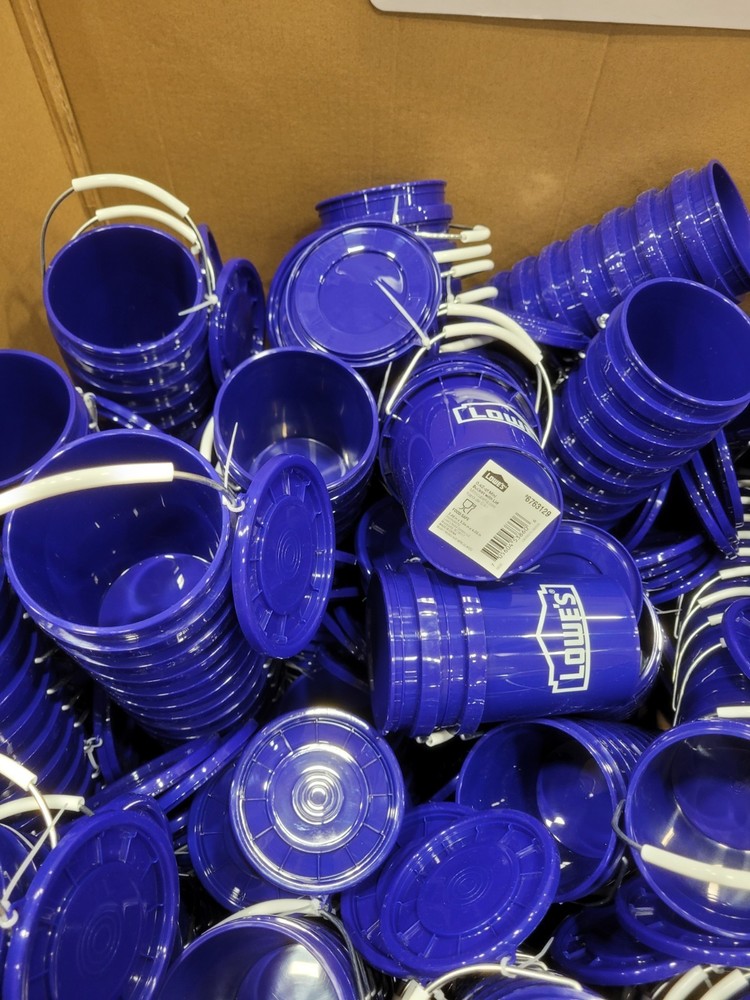 Lowe’s Mini Buckets with Lids – 1 Pack