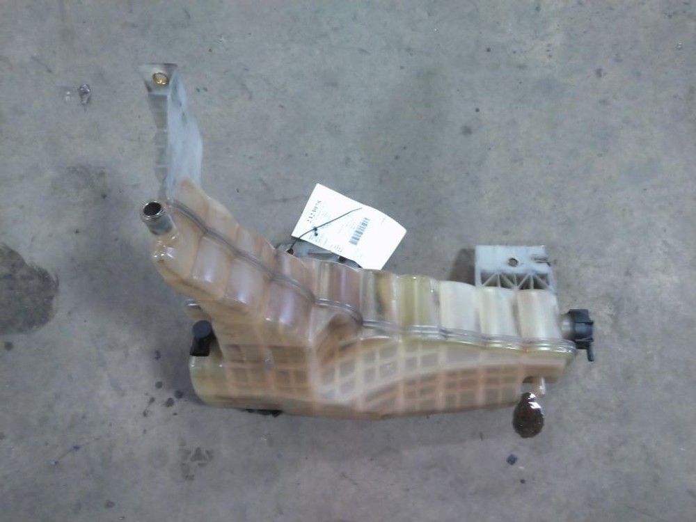 For 2018 PETERBILT 579 RADIATOR OVERFLOW TANK , MD