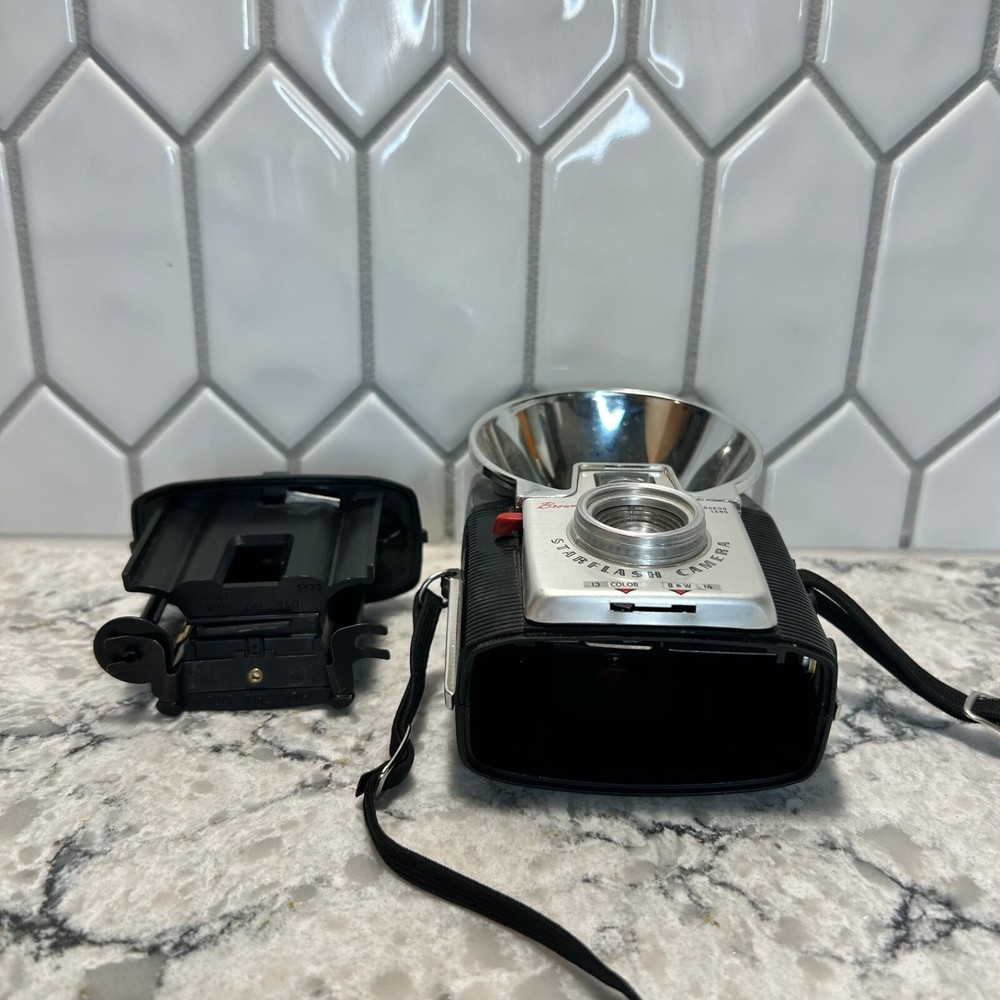 Vintage Kodak Brownie StarFlash Camera With Strap. Untested.
