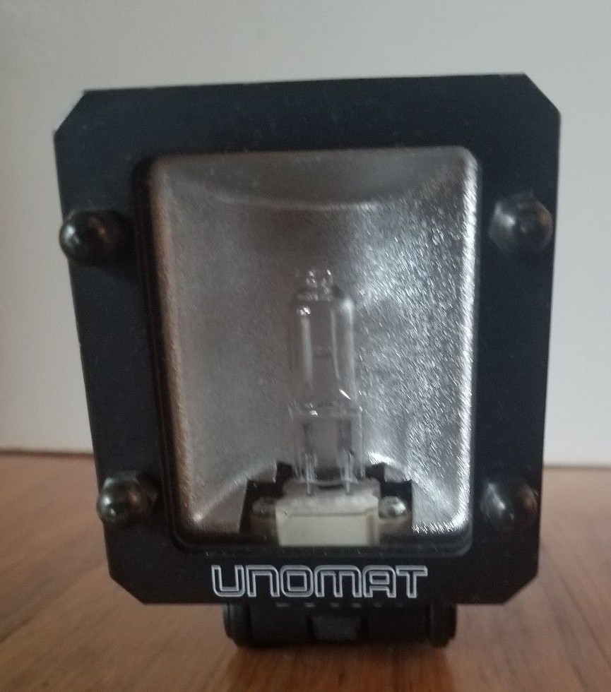 UNOMAT International DC 9000 Video Light System