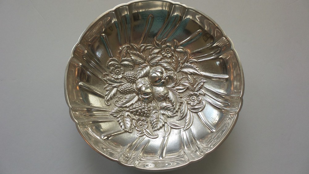 Kirk REPOUSSE Sterling Silver 5.75" Footed Candy Bowl #431
