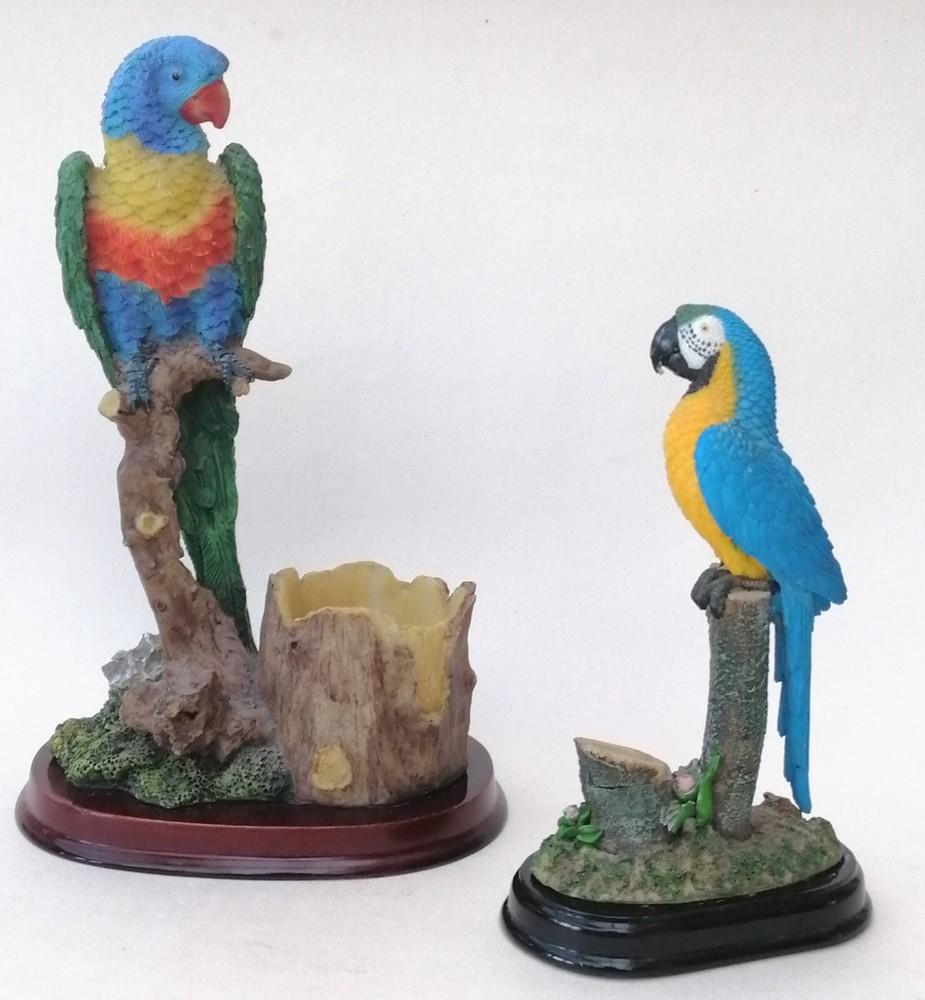 Macaw Parrot & Parakeet Figurines Resin