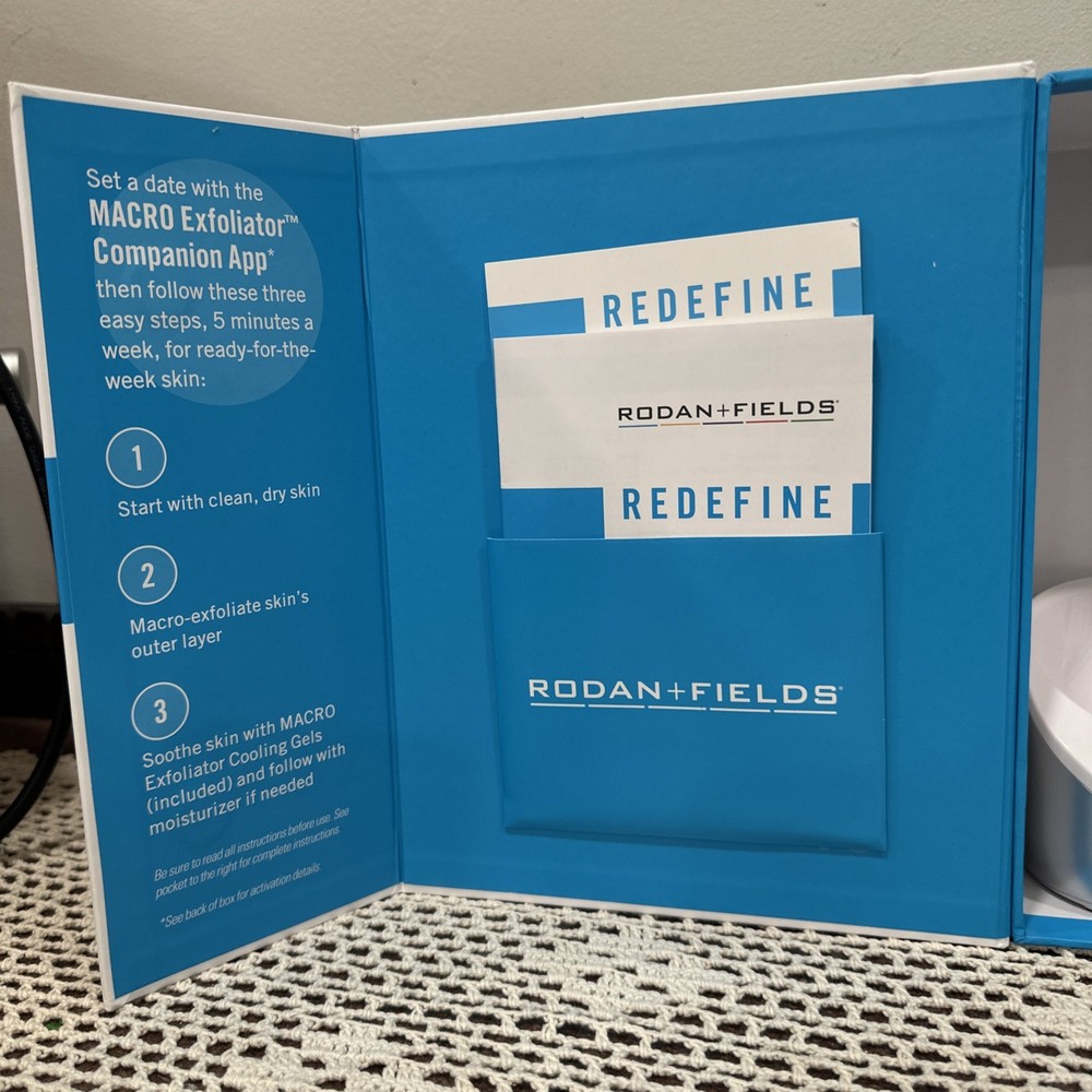 Rodan + Fields Redefine Macro Exfoliator Device With User Guide & Accessories