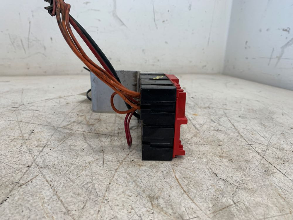 2009 GMC W4500 Fuse Panel (628-10318)