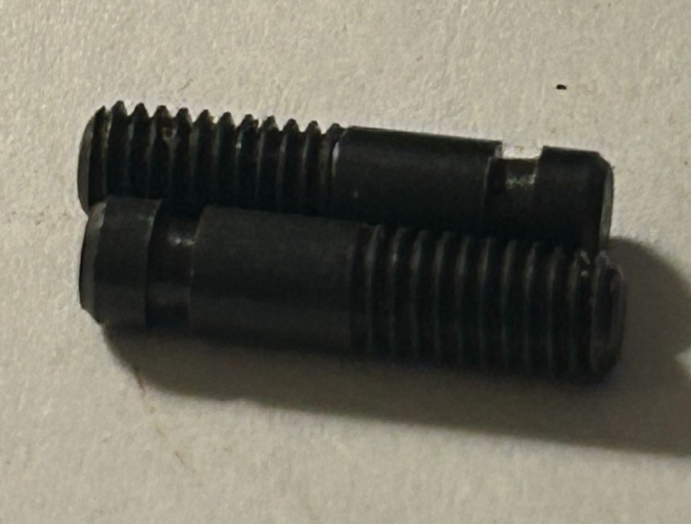 570050 Pin