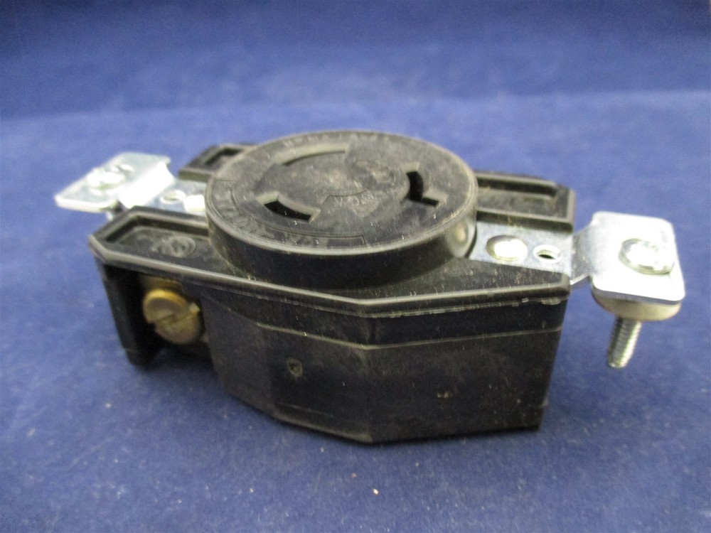 Arrow Hart Locking Receptacle 6230 new